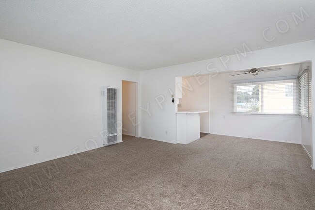 Photo - *2 WEEKS FREE* Beautiful 2 Bedroom in Amazing Sail Bay Location with Parking! Unit 3817