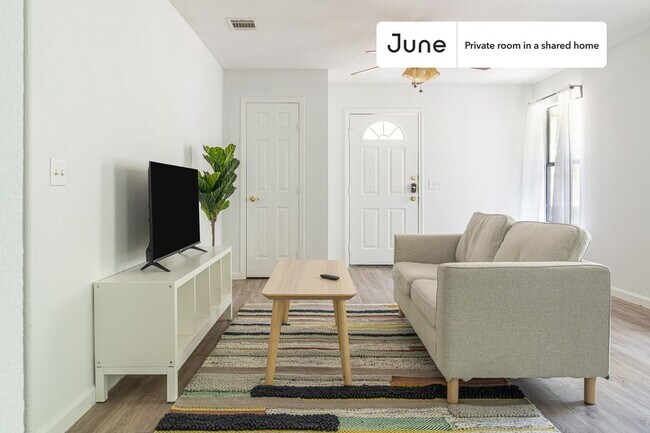 Photo - Room in Shared 3 bed/2 bath home Unit A