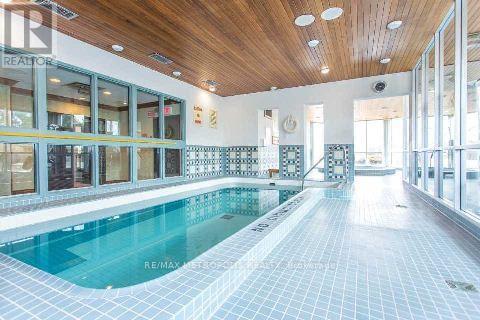 Photo - 880 Dundas St W Unit Ph01