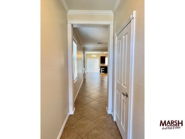 Photo - Nice 3 bedroom home in Chandler in a gated community!