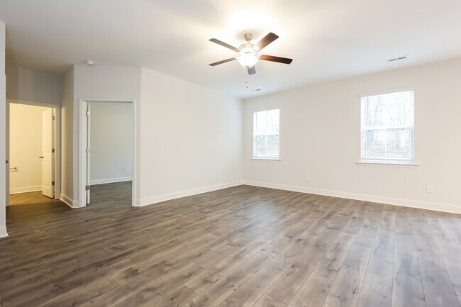 Photo - 124 Renwood Rd