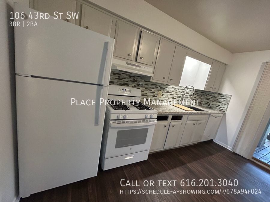 Photo - 106 43rd St SW