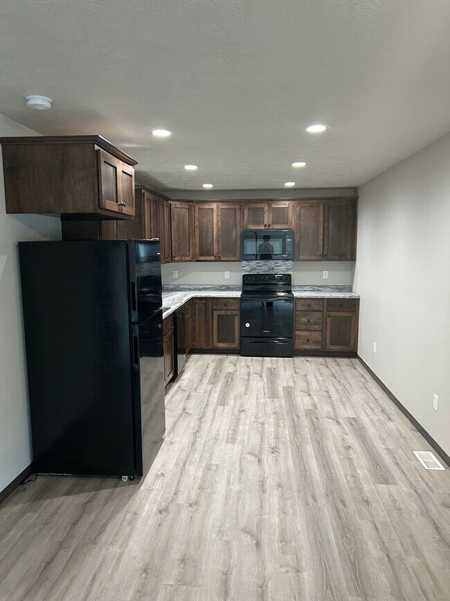 Photo - 1814 N Oberg Cir