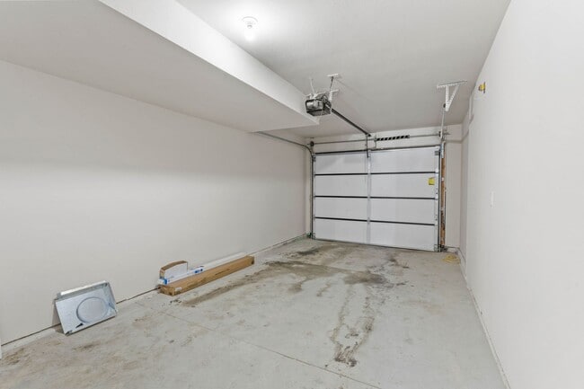 Photo - 2-bedroom townhomes, a modern take on apar...