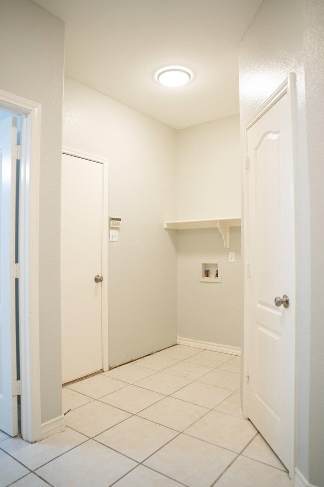 Photo - 8801 Justice Dr