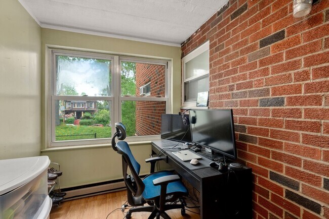 Photo - 14 Commonwealth Ct Unit 11