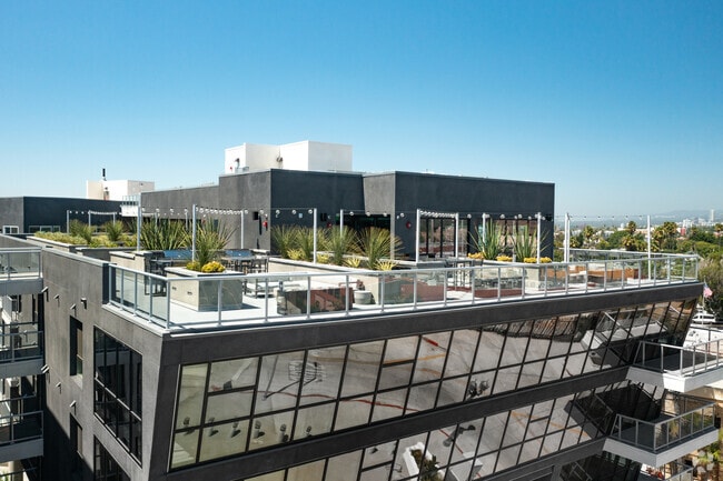 Sky Lounge