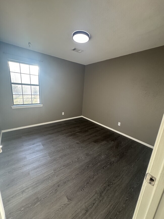 Photo - 609 Le Flore Ave