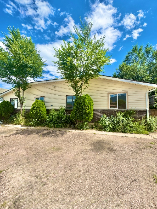 Building Photo - 4327 Ericson Dr Rental
