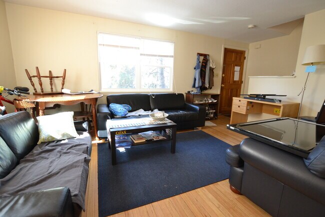 Photo - 20 Anselm Ter Unit 1