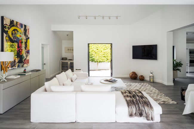 Photo - 259 N Coconut Ln