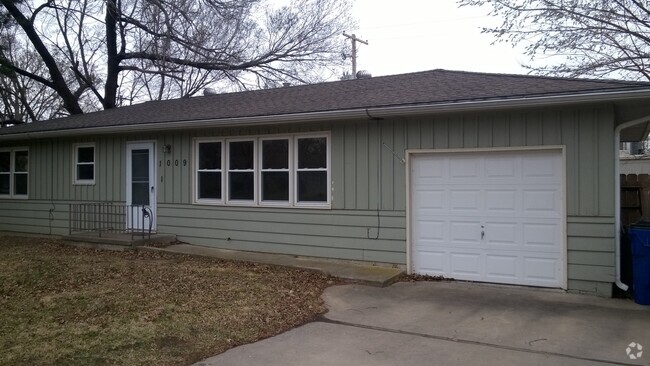 Building Photo - 1009 Rental