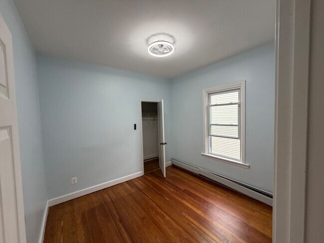 Photo - 869 Brock Ave Unit 2N