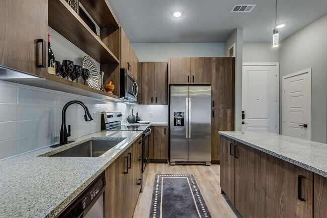 Photo - 3700 Ross Ave Unidad 216