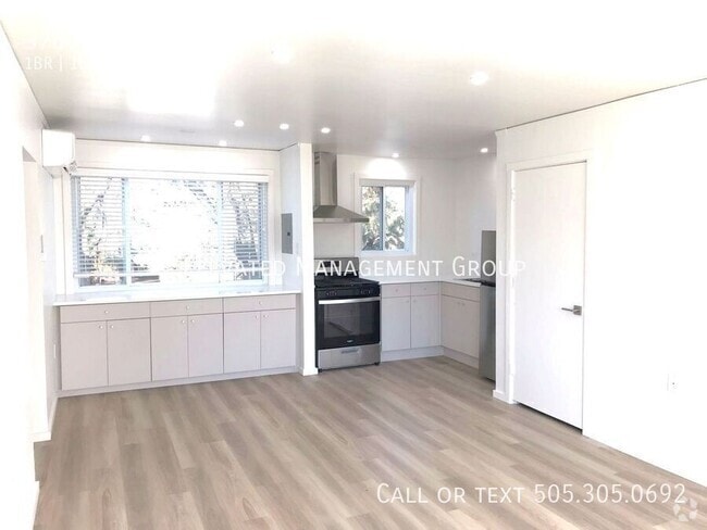 Building Photo - 3789 Gold St Unit 1 Rental
