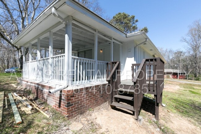 Photo - Incredible Value in the Desirable Shannon Road Area – Beautifully Renovated 3BR/2BA!