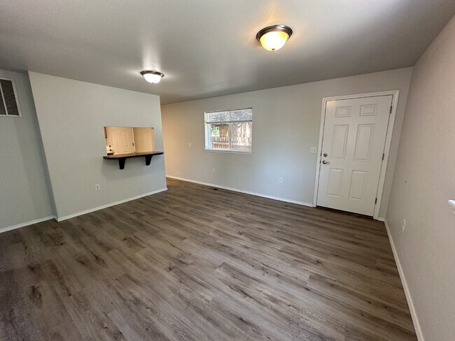 Photo - 1205 N Hartman St