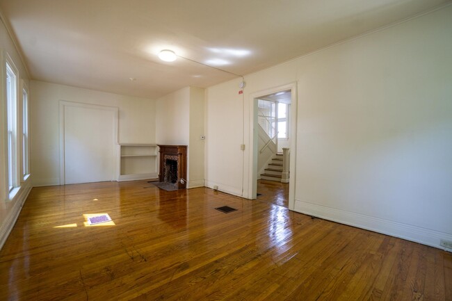 Photo - AVAIL 6/1/26 - Charming 5 bedroom Home wit...