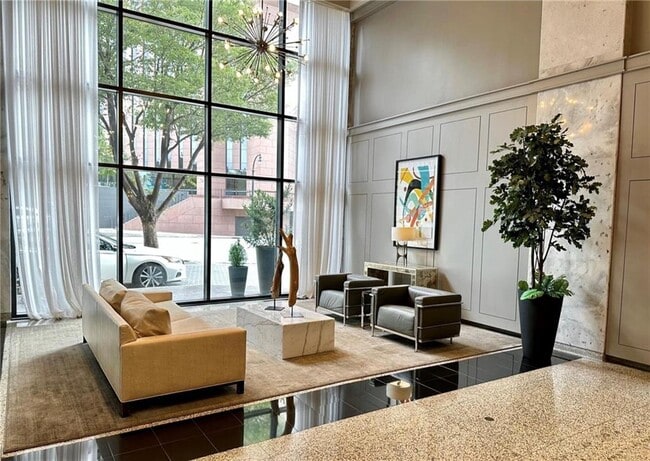 Building Photo - 620 Peachtree St NE Unit 1807