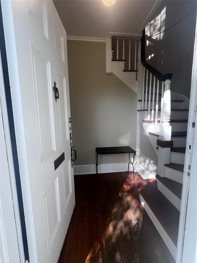 Photo - 305 Moore Blvd