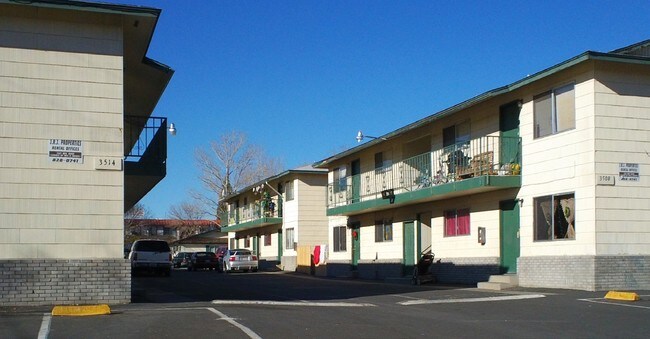Photo - 3421 Neil Rd Apartments