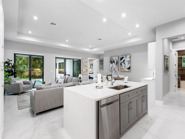 Photo - 1484 SW 32nd St