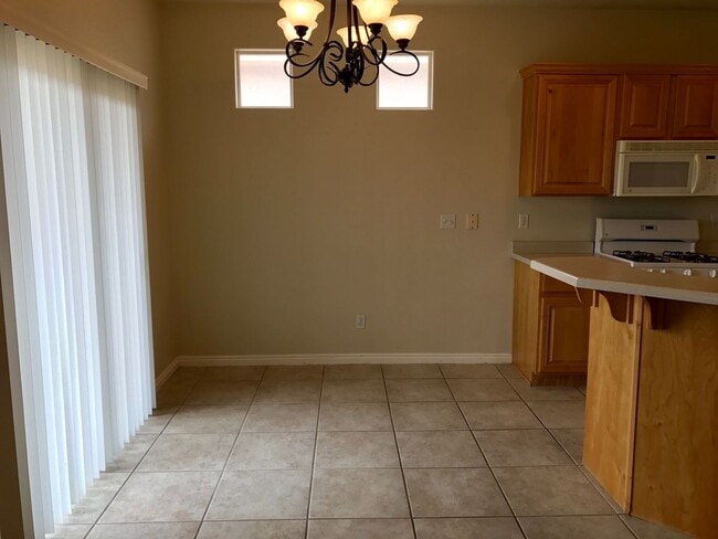 Photo - 3 Bedroom 2 Bath - Canyon View