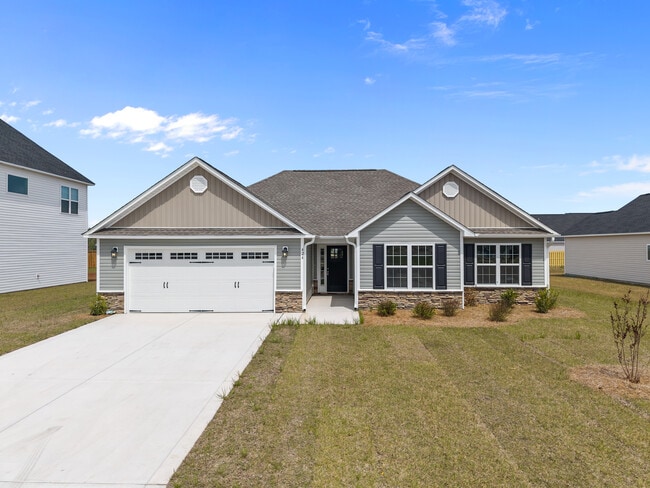 Building Photo - 424 Montgomery Dr