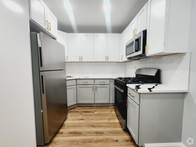 Building Photo - 42 Stevens Ave Unit 1 Rental