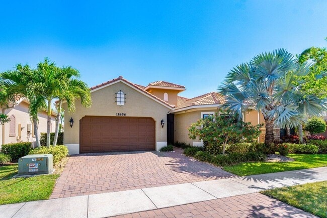 Photo - 11856 Leon Cir N