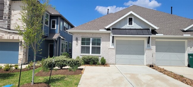 Photo - 347 E Coralburst Lp