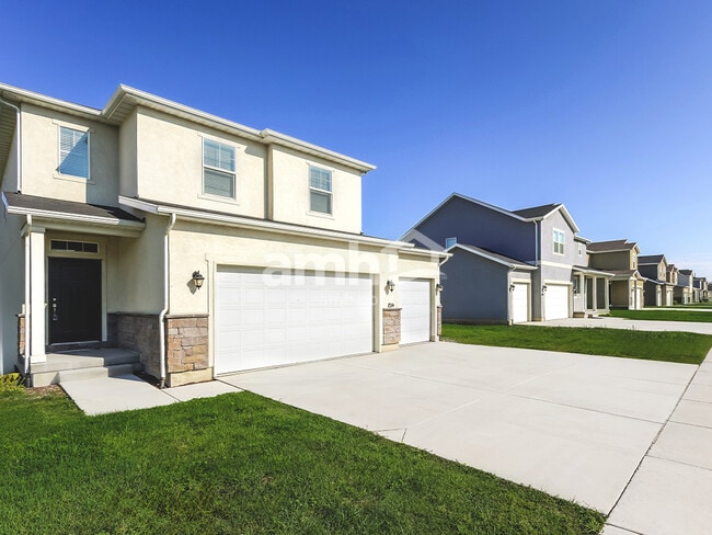 Photo - 323 North St