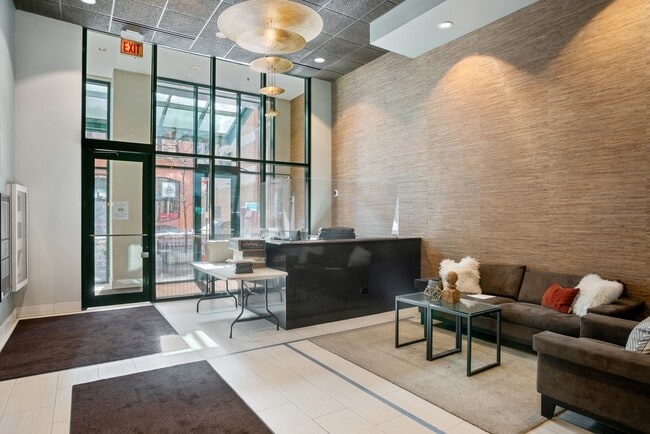 Photo - 400 W Ontario St Unit 608