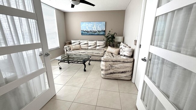 Photo - 605 Oaks Dr Unit 503