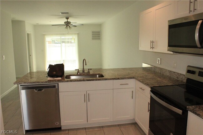 Photo - 912 SW 39th Terrace Unit 103