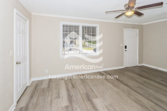 Photo - 211 Meadowdale Dr