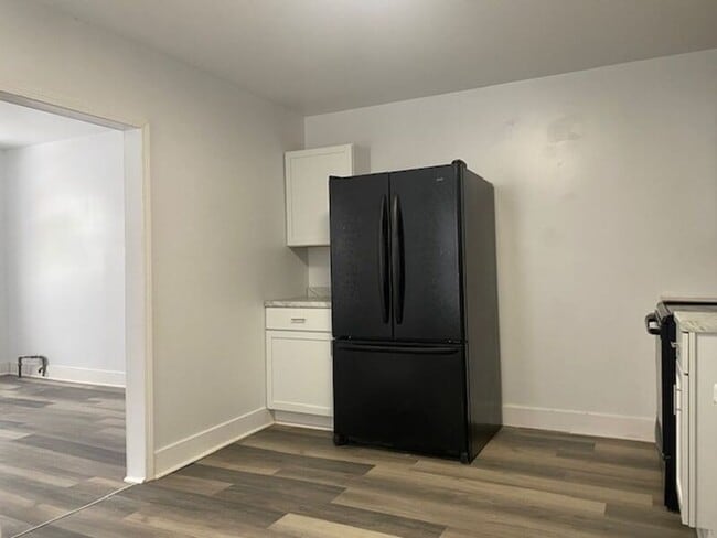 Photo - 124 S Chillicothe St