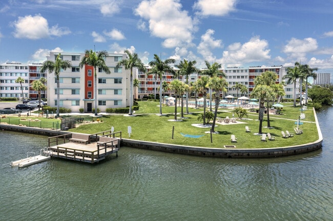 Waters Pointe