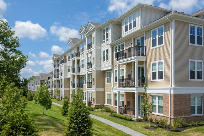 Woodmont Way - West Windsor