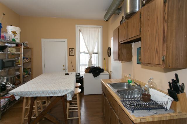 Photo - 1228 N Maplewood Ave Unit 2R