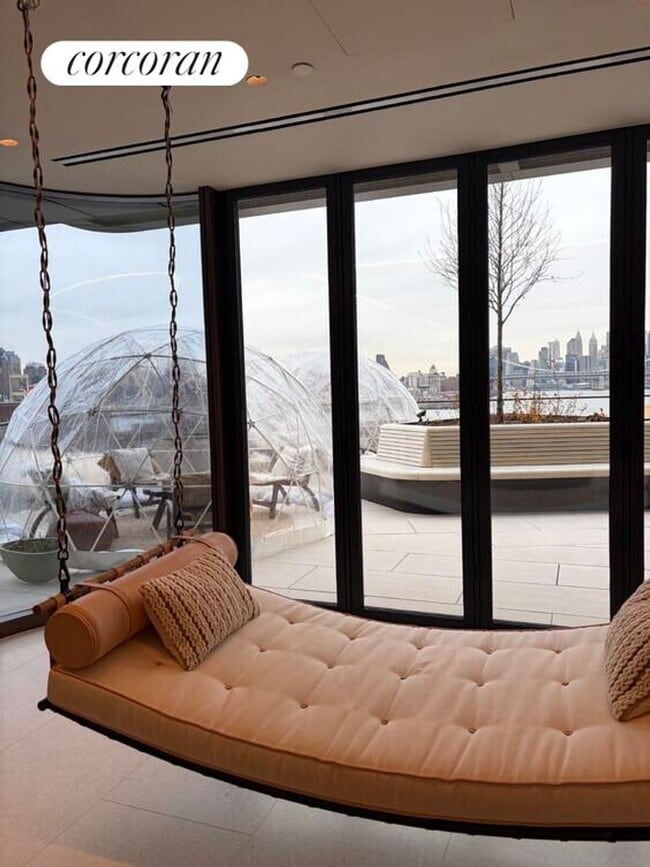 Photo - 480 Kent Ave