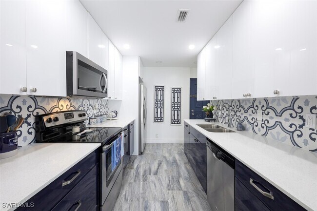 Photo - 1 Bluebill Ave Unidad 803