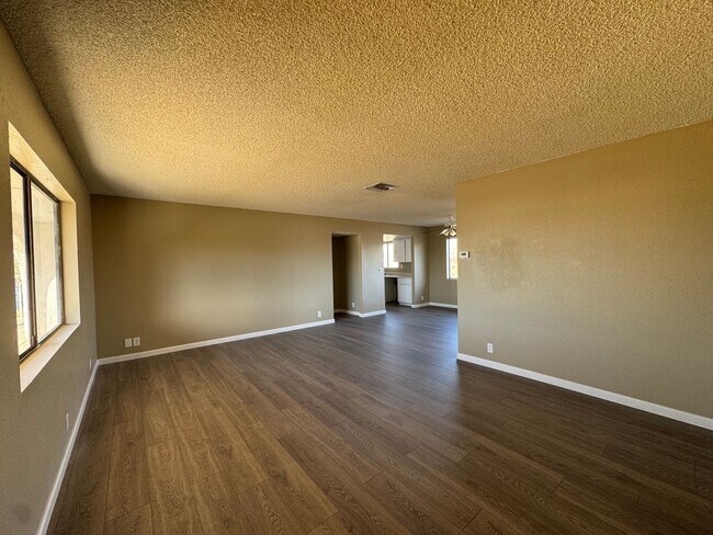 Photo - Single Family Home in Bullhead City, AZ!