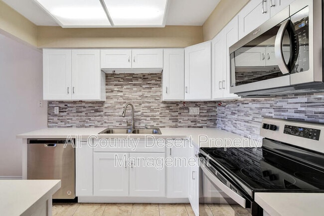 Photo - 73885 Saquaro Ct