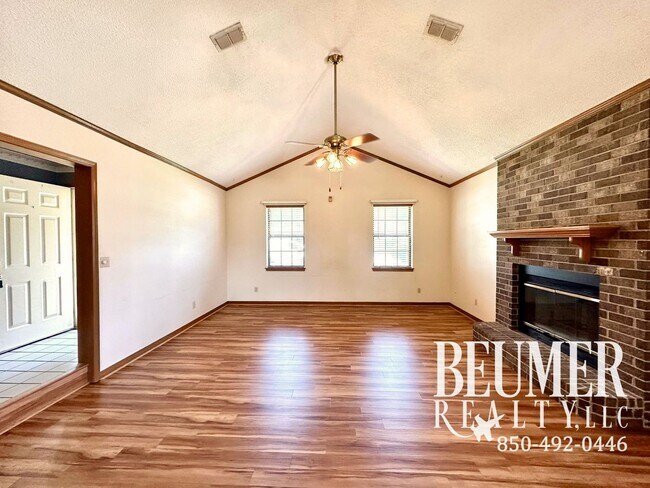 Photo - Adorable 3bd/2ba Home in SW Pensacola for ...