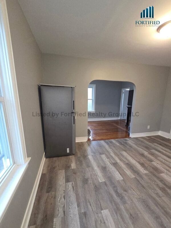 Photo - 25 Saxon St Unit #2