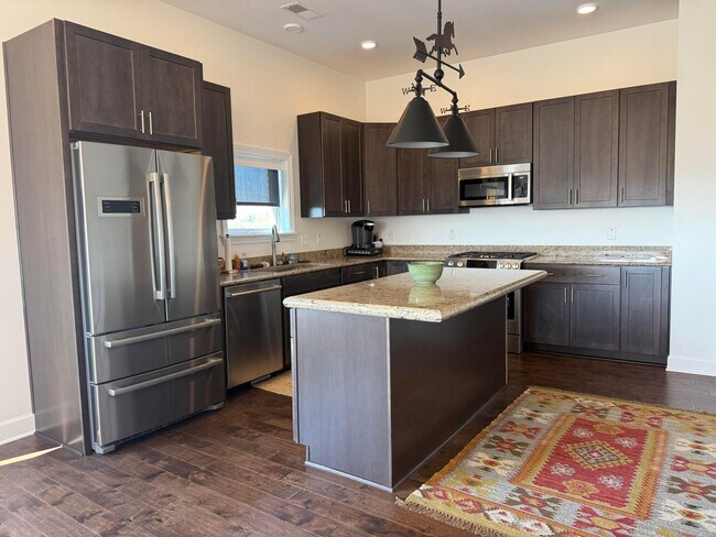 Photo - 828 Bobcat Ave Unidad 501
