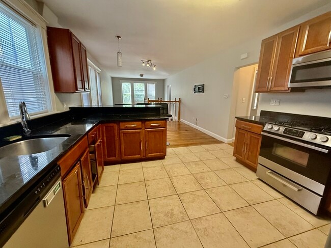 Photo - 222 Calumet St Unit 1