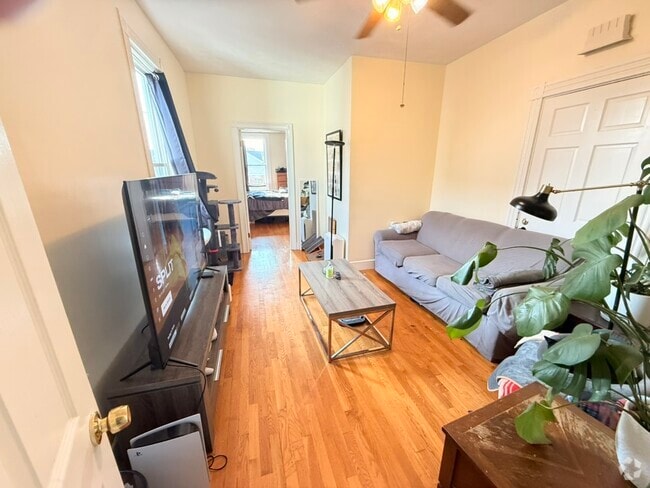 Building Photo - 202 Market St Unit 2 Rental