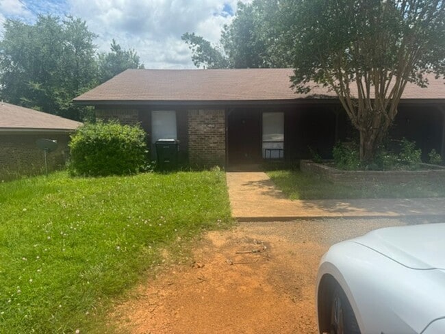 Building Photo - 510 Rosedale Dr Unit a